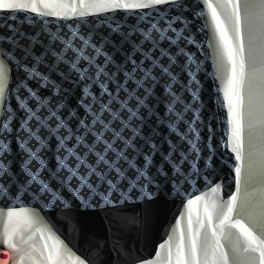 PLUS 24W swimsuit blue black print one pc NEW